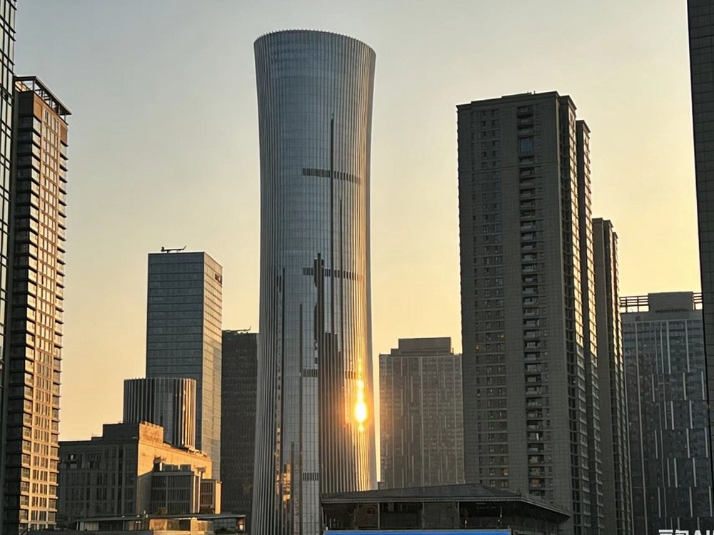 大家财险总部大厦外观图1